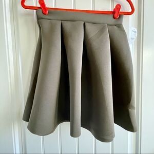 Charlotte Russe Vintage Olive Green Pleated Scuba Skater Mini Skirt; SZ M; BNWT